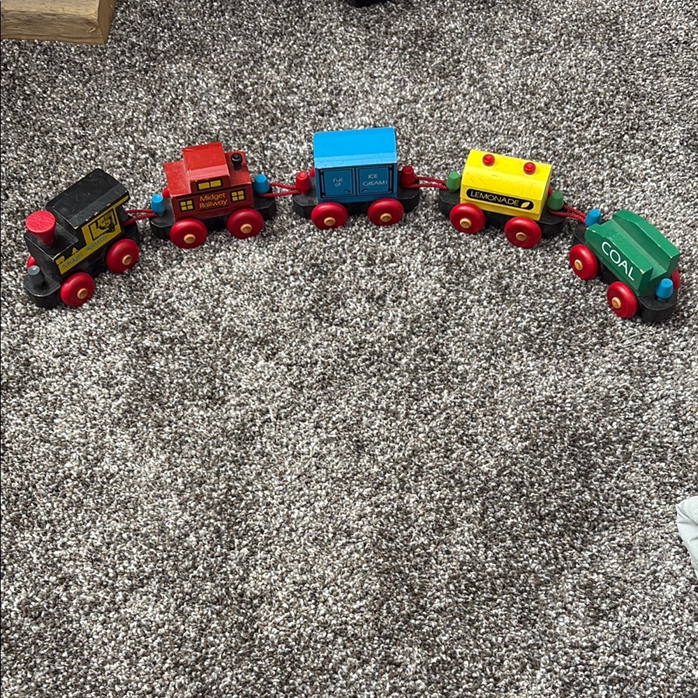 Wooden Toy Train Set Cars & Vehicles